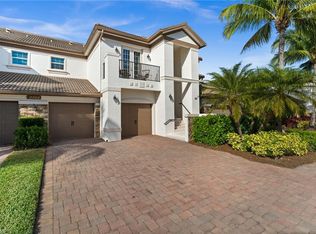 8069 Players Cove DR #202, NAPLES, FL 34113