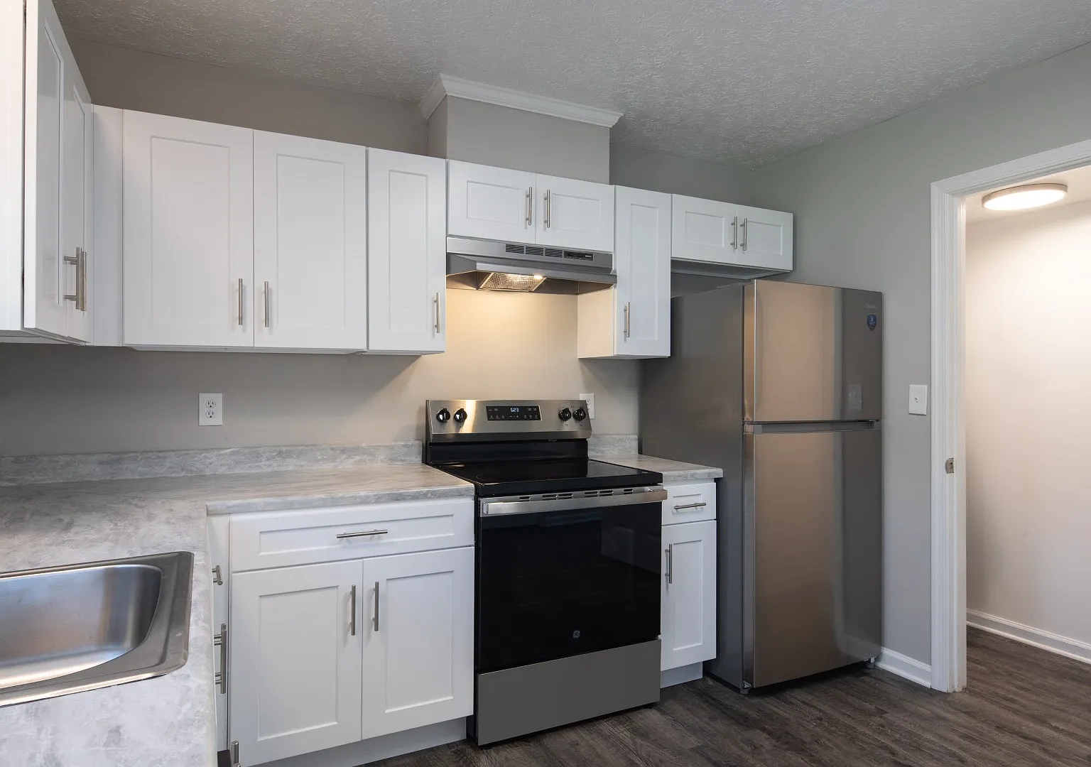 Yorkview Apartments — Photo 2