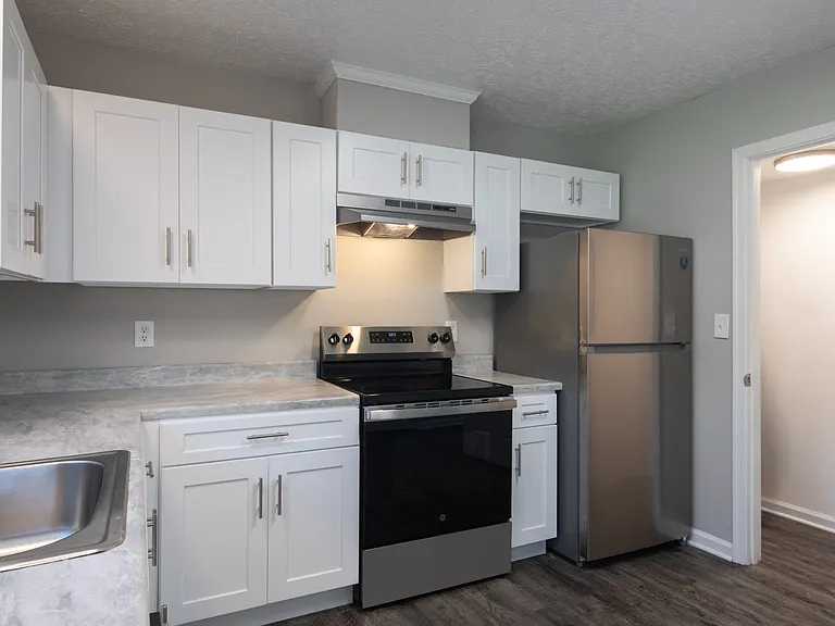 Yorkview Apartments — Photo 2
