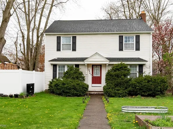 684 S Hawkins Ave, Akron, OH 44320