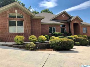 4511 Old Farm Cir SE, Huntsville, AL 35802