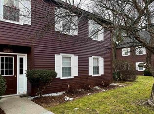 133 N Twin Oaks Ter, South Burlington, VT 05403