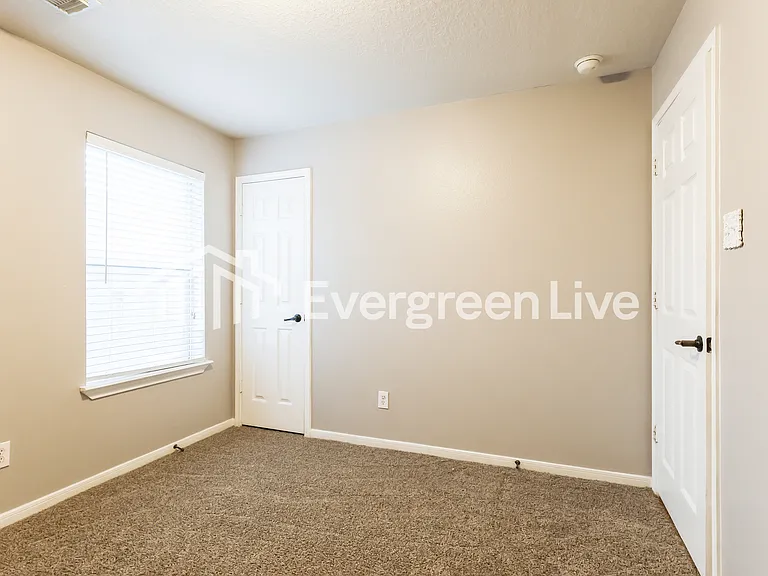 15411 Hickory Dale St — Photo 13