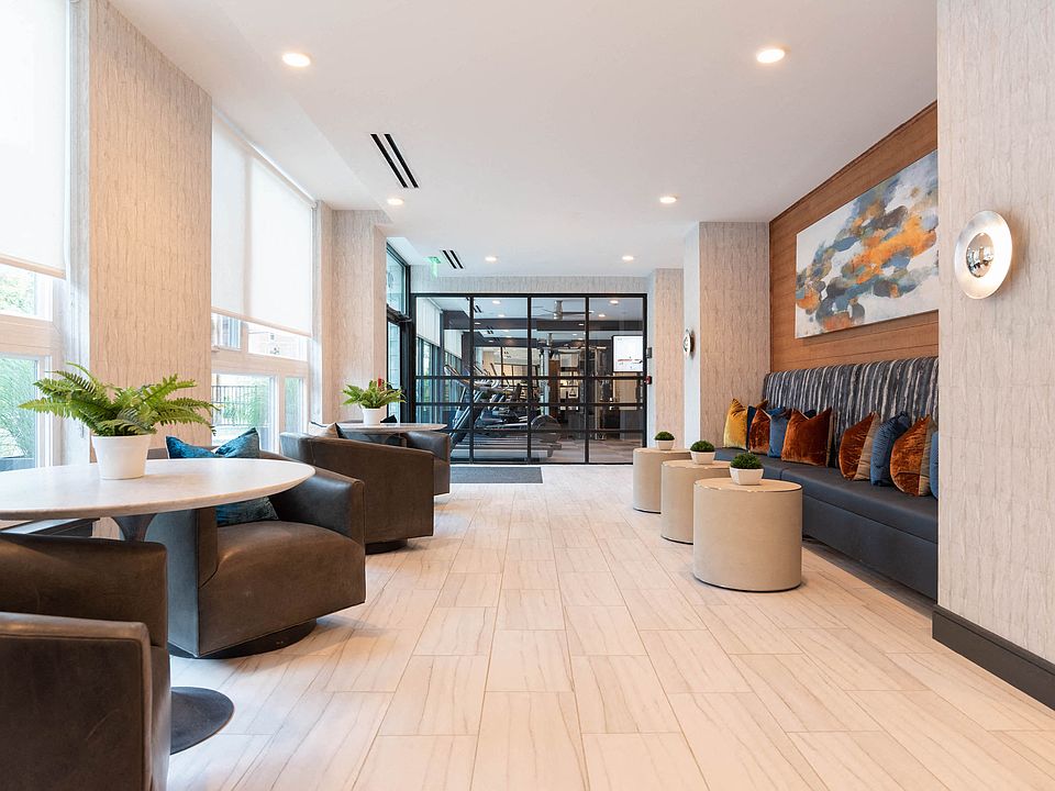 The Lobby at Stratus on Hudson