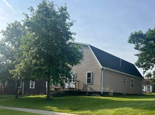 404 Bethel St, Parkersburg, IA 50665