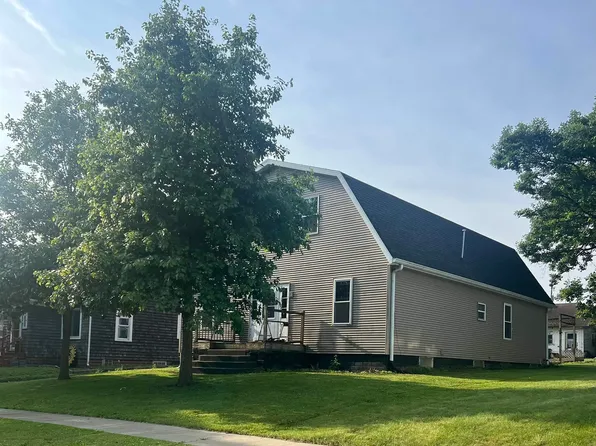 404 Bethel St, Parkersburg, IA 50665