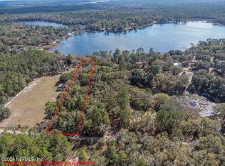 219 Simpson Dr, Interlachen, FL 32148