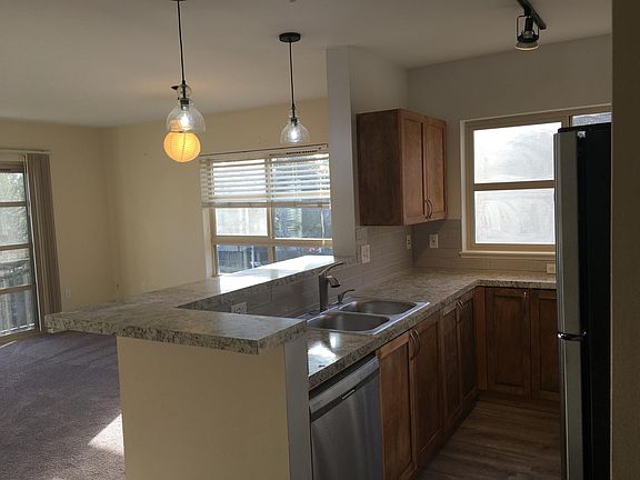 4th image of 111 108th Ave NE #405A