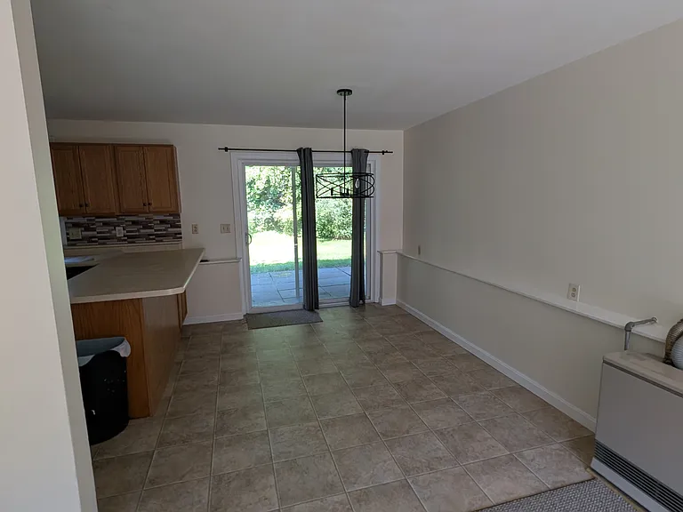 48F Mansfield Ave — Photo 2