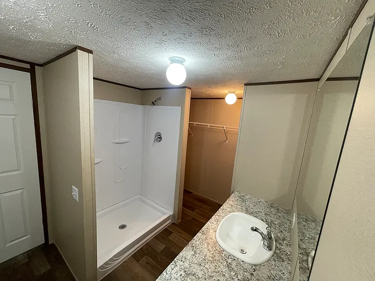 Master walk in shower