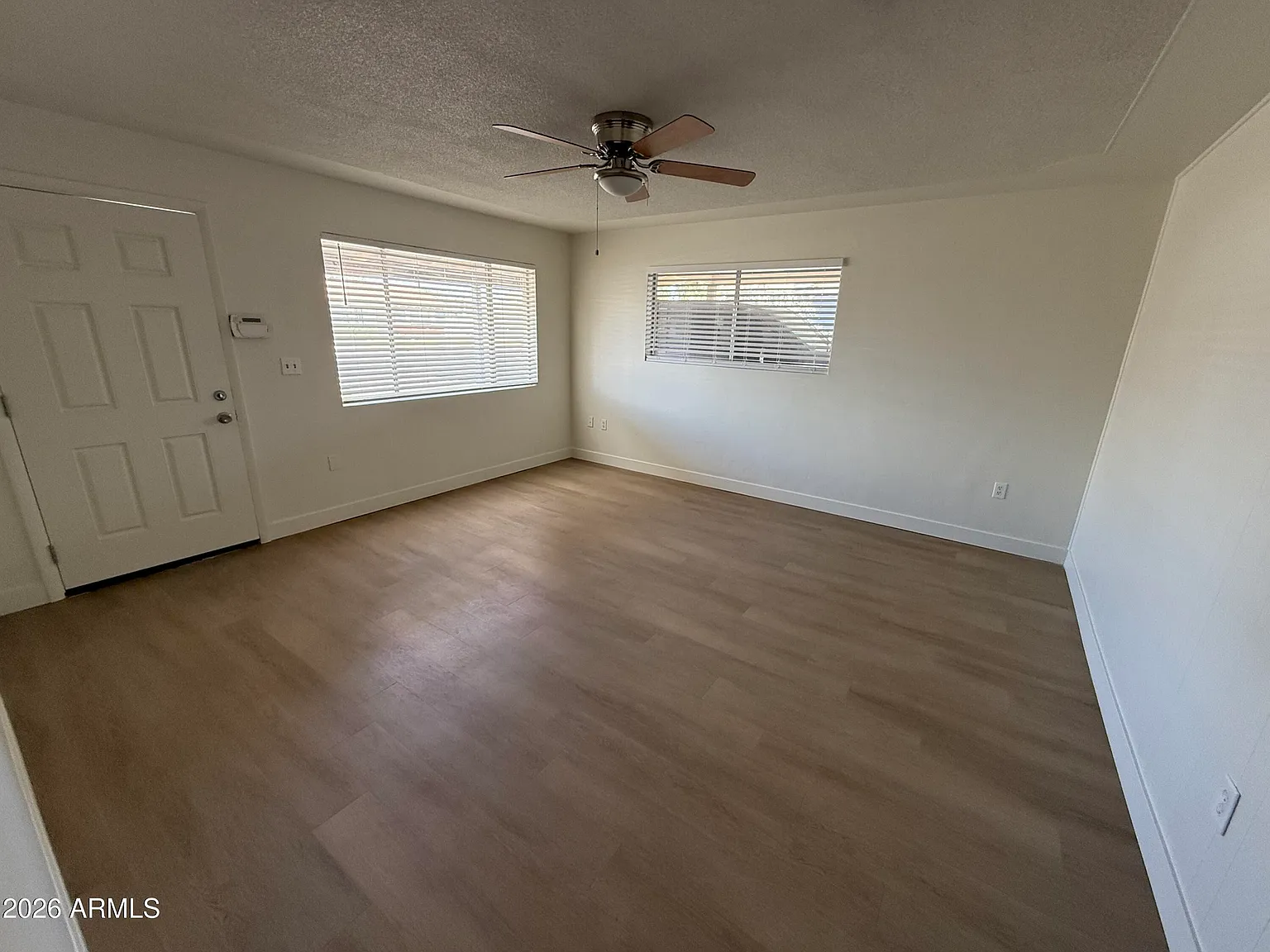 4 bed, 2.0 bath, 1542 sqft, $2,045 — Photo 4