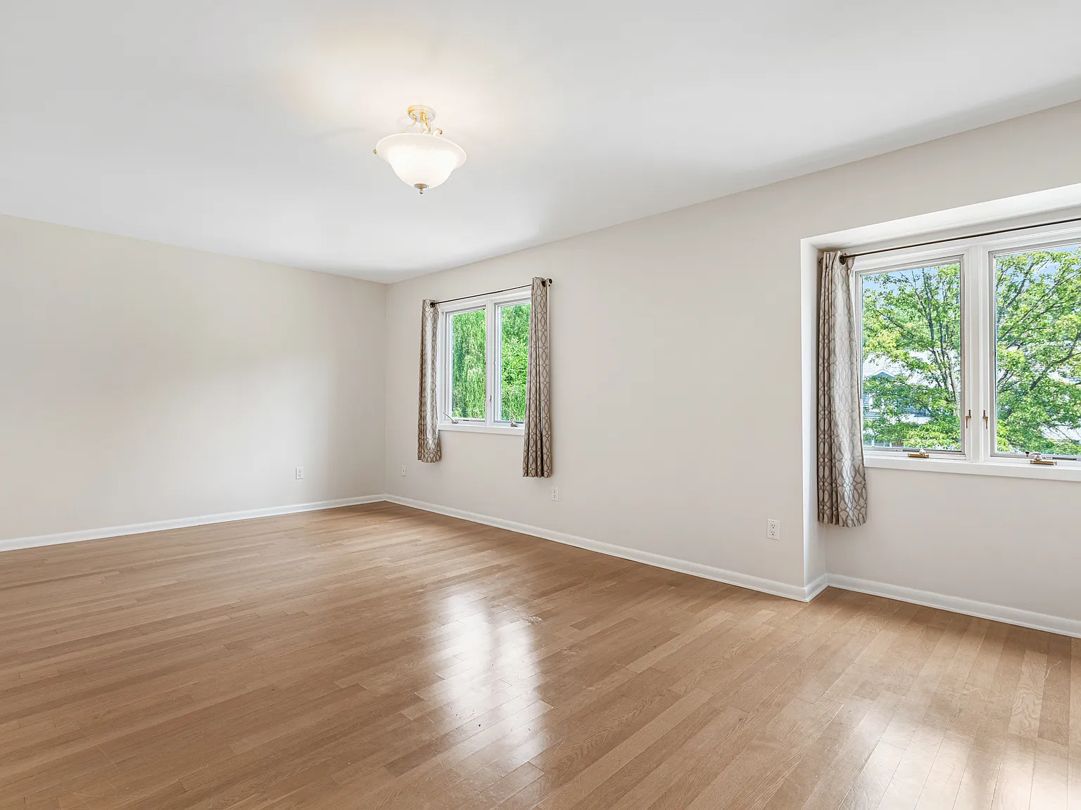 2 bed, 2.5 bath, 1540 sqft, $3,799 — Photo 4