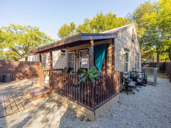 1456 & 1458 S Bluffview Ct, Wichita, KS 67218