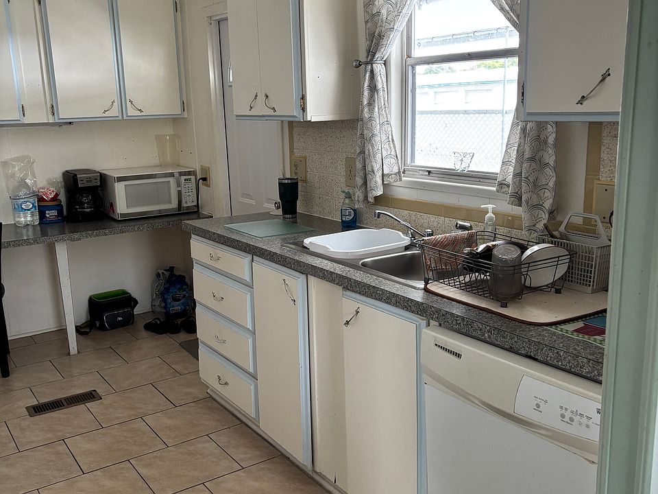 1st image of 1274 Pilgrim Pl