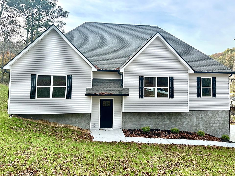 1st image of 221 Lance Dr