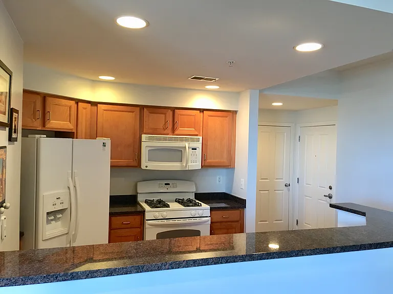 2220 Fairfax Dr #209 — Photo 6