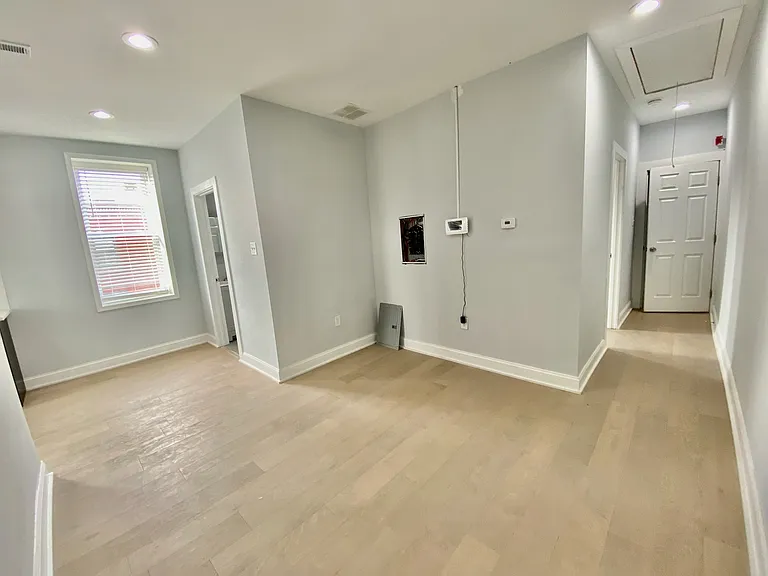 1247 Snyder Ave #3 — Photo 18