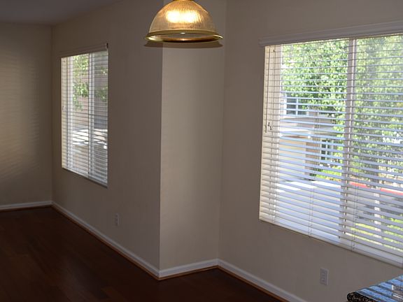 3rd image of 4824 Hibernia Dr