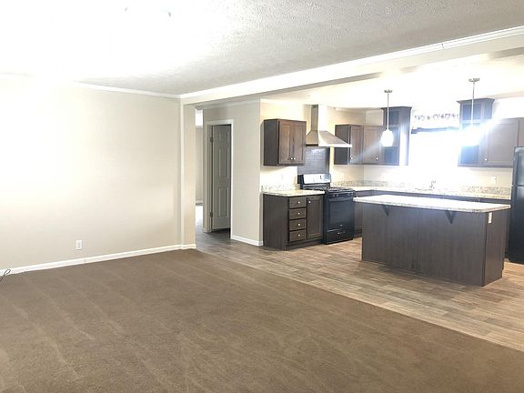 3rd image of 32794 Susan Ln N