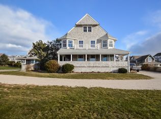 12 Vernon Ave, Falmouth, MA 02540