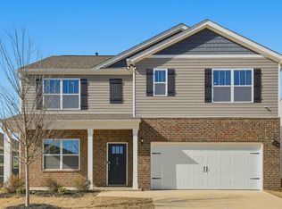 870 Barlow Ln, Woodruff, SC 29388