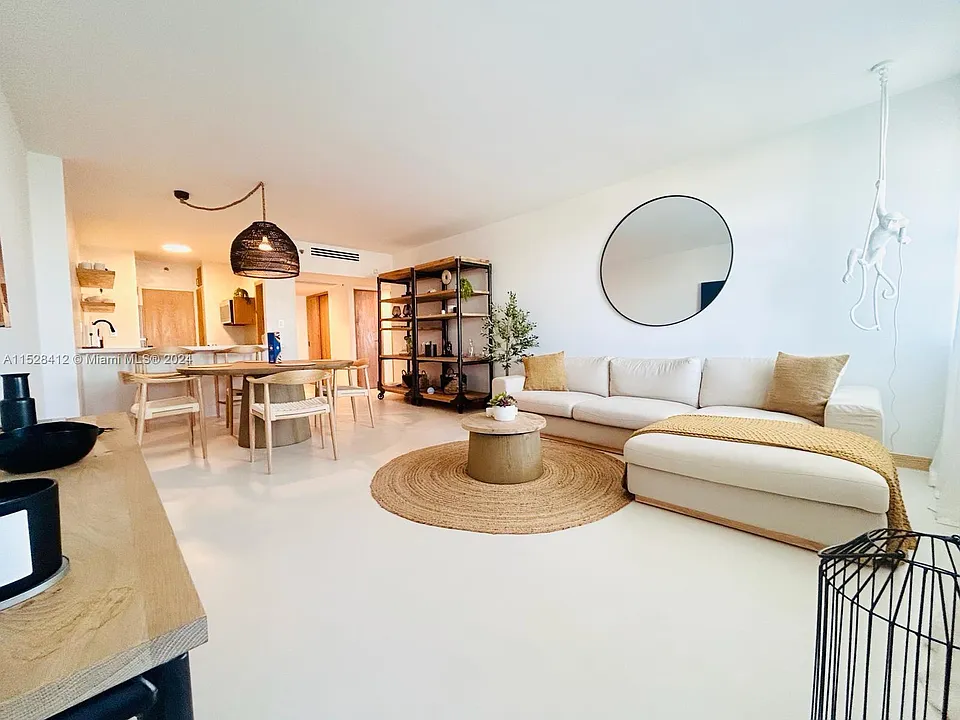 100 Lincoln Rd #1543