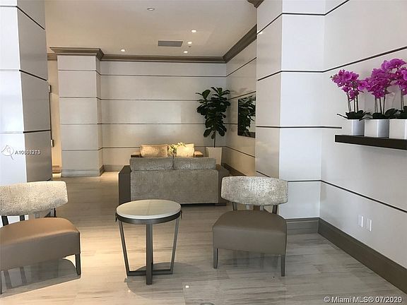 3rd image of 19390 Collins Ave APT 1426