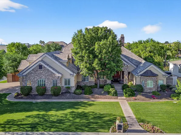 2918 E WATERMAN Way, Gilbert, AZ 85297