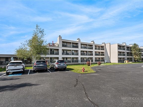 2nd image of 301 Pinnacle Inn Road #2113