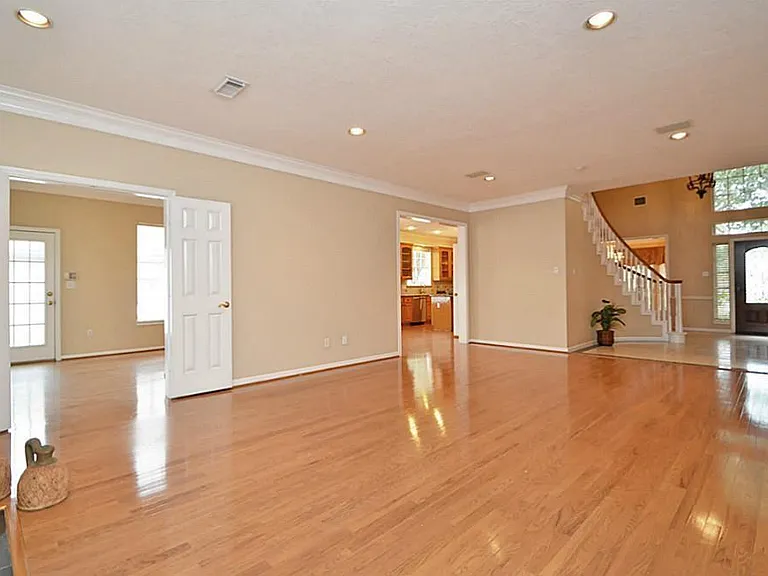 4407 April Meadow Way — Photo 9