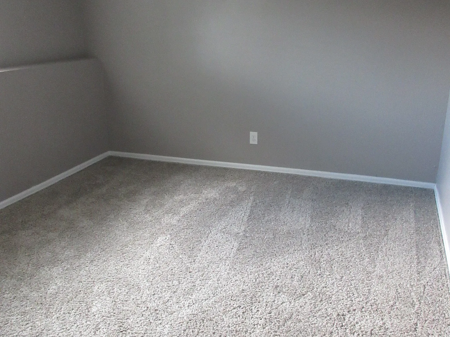 3 bed, 1240 sqft, $2,095 — Photo 3