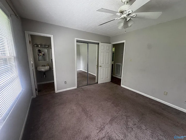 109 Carol Dr — Photo 9
