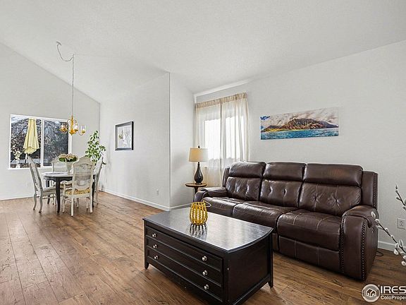 4th image of 329 Simmons St