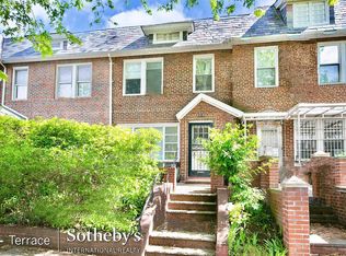 6829 Groton St, Forest Hills, NY 11375