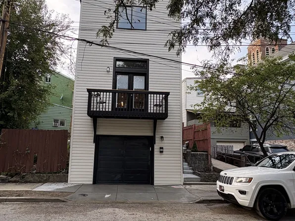 646 W 11th St, Covington, KY 41011