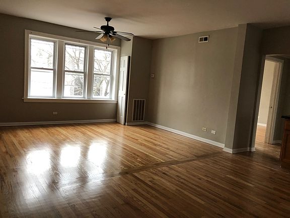 3rd image of 5636 W Diversey Ave Ste 1