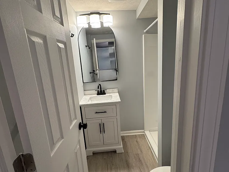 3519 Woodbine Ave — Photo 9
