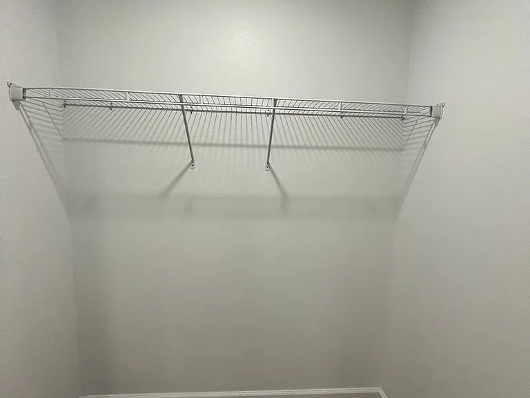 432 E James Dr — Photo 10