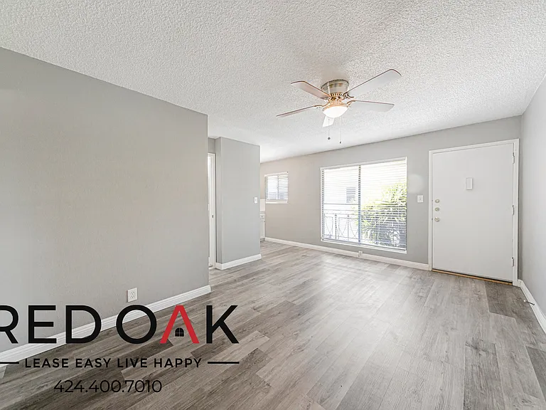 1036 Normandie Ave #11 — Photo 5