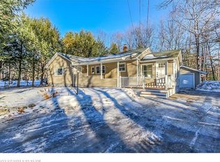 979 River Rd, Windham, ME 04062