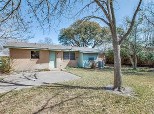 8611 Flicker Ln, Dallas, TX 75238