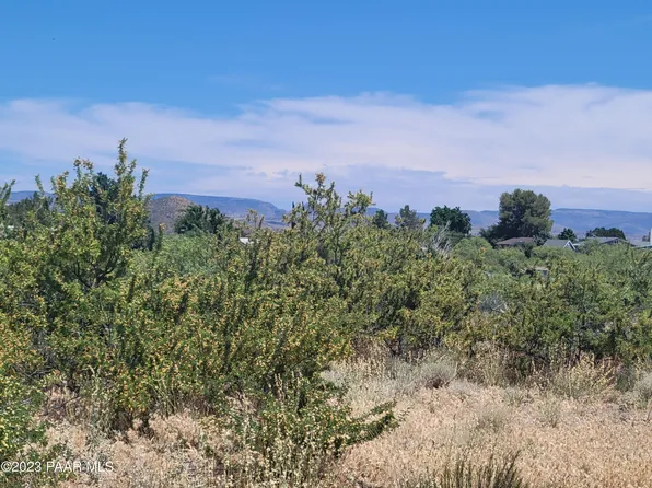 20086 E Conestoga Dr, Mayer, AZ 86333