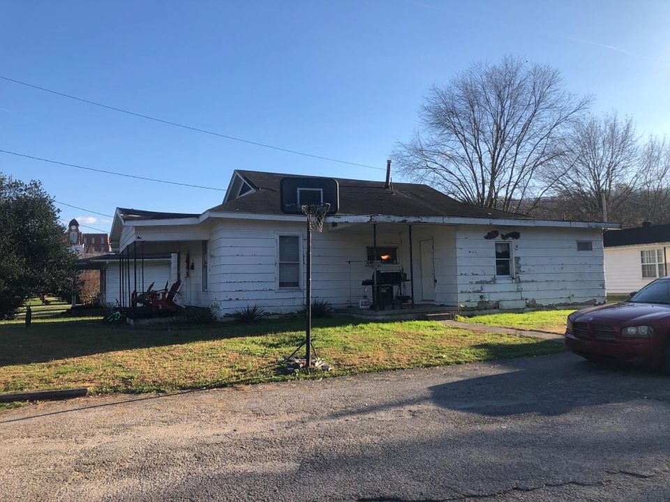 2nd image of 443 Court St