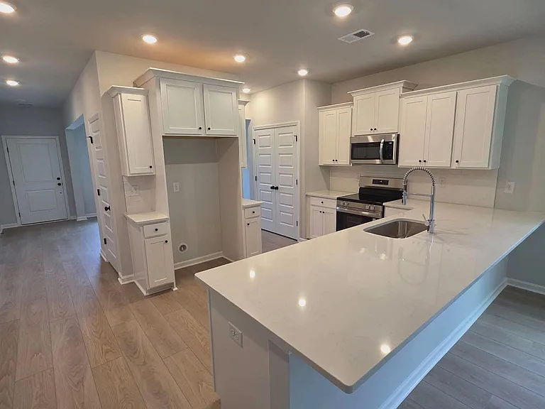 343 Kindred Spirits Dr — Photo 6