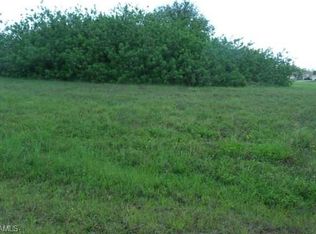 186 NW 7th Pl, Cape Coral, FL 33993