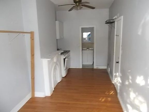 5th image of 628.5 Bramhall Ave