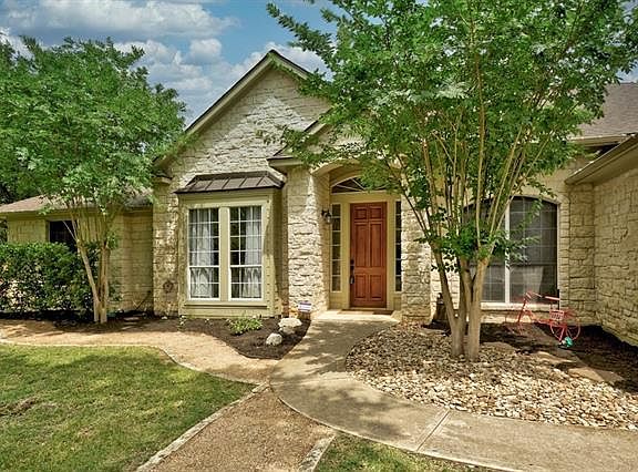 2nd image of 11903 Yarbrough Dr
