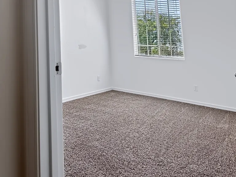 7516 S 27th Pl — Photo 15
