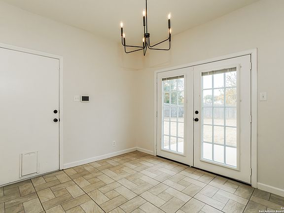 4th image of 1807 BIG ROCK DR