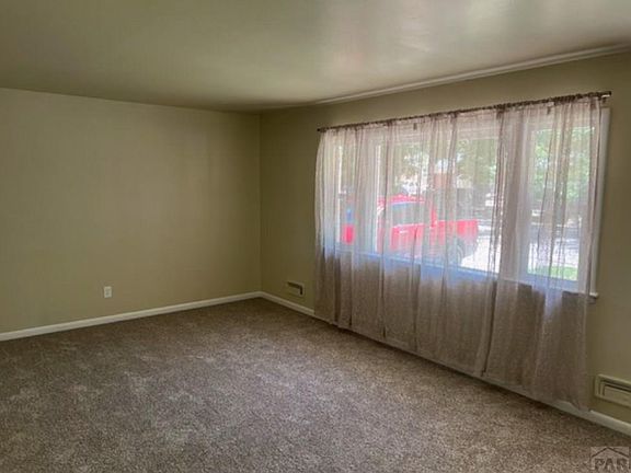 2nd image of 1213 Horseshoe Dr
